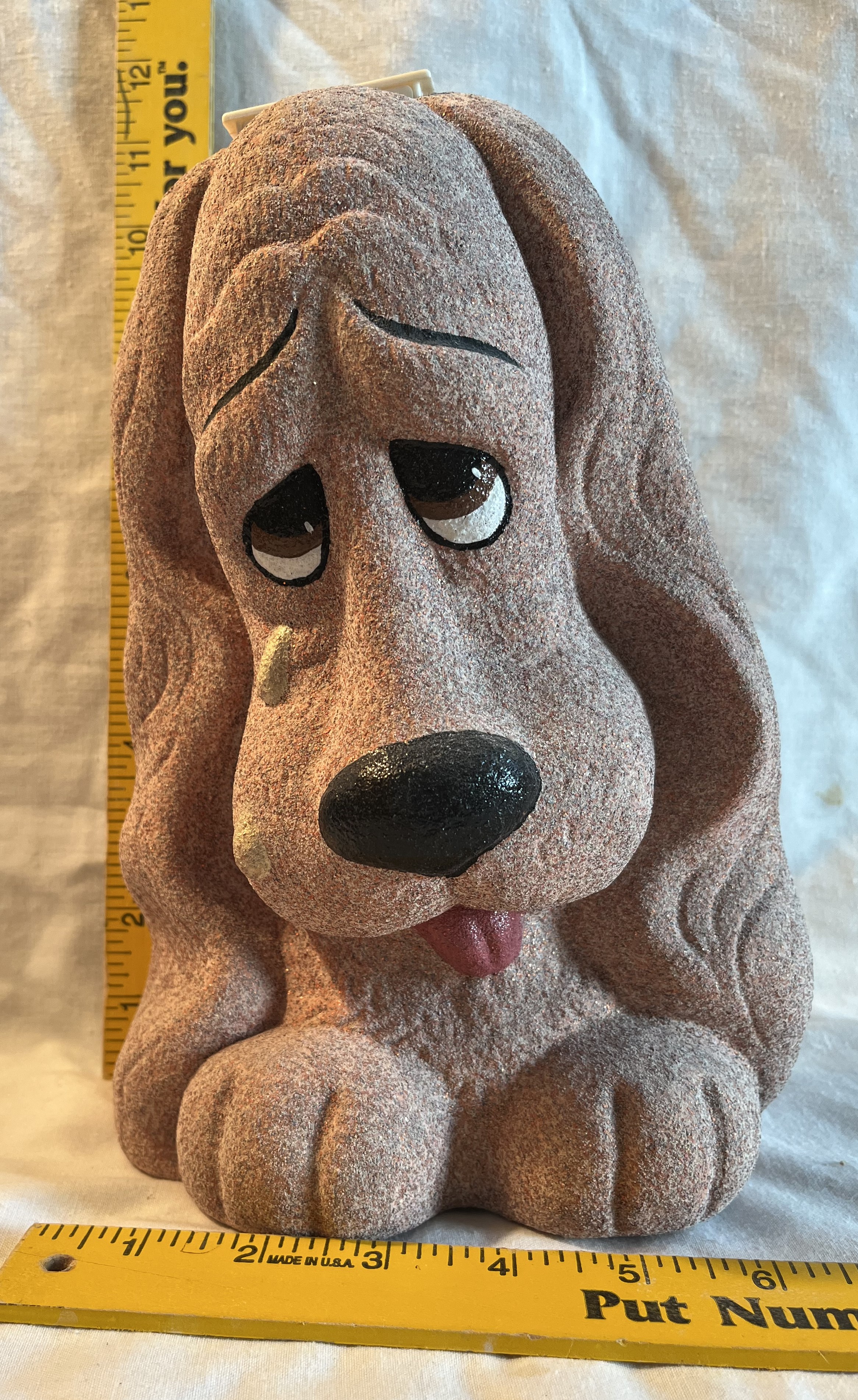 Hound dog Bank/Tear